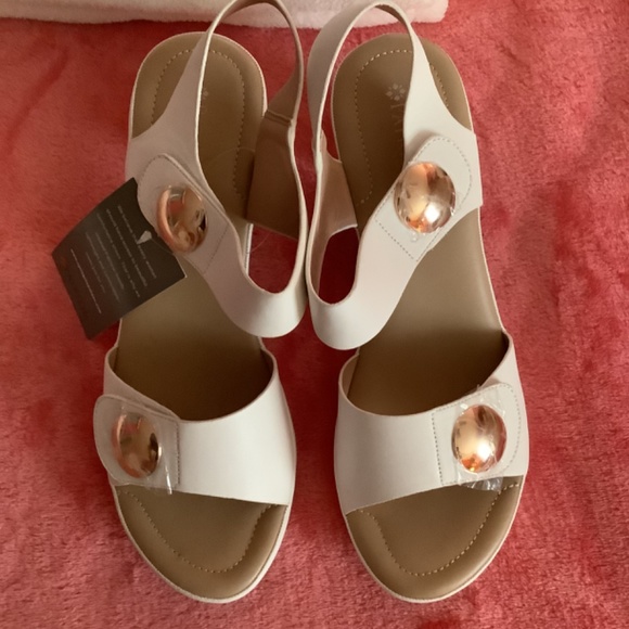 Platform Heels. - Picture 7 of 12